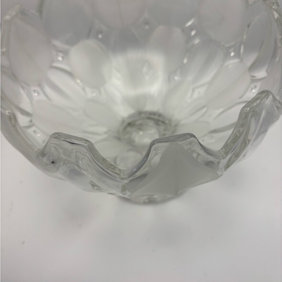Vintage Crystal Elegant Clear Glass Decorative Bowl - Picture 3 of 8
